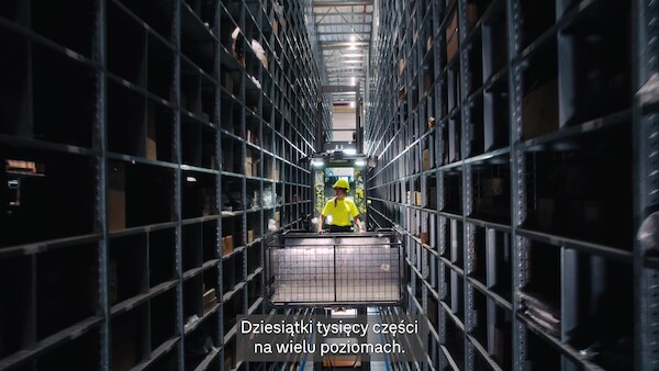 Centrum Dystrybucyjne Volkswagen Group Polska - napisy