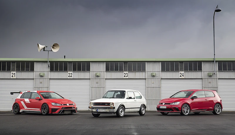 Volkswagen Golf GTI Clubsport S - 38.