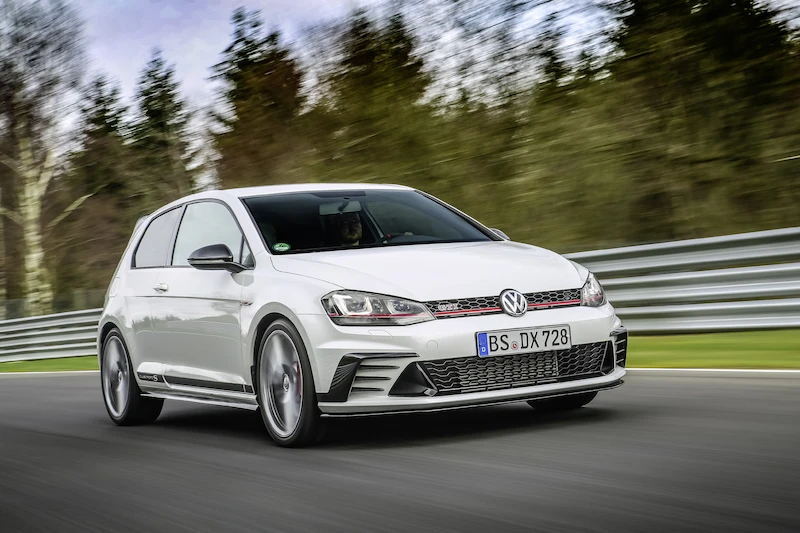 Volkswagen Golf GTI Clubsport S - 26.