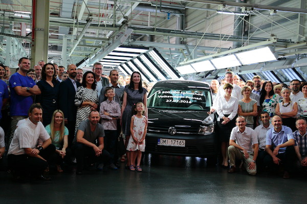 2500000 samochodów z fabryki Volkswagen Poznań