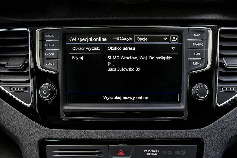 Volkswagen Car-Net - zaawansowany asystent kierowcy - 41.