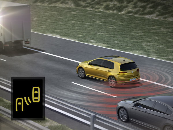 Nowy Volkswagen Golf - systemy asystujące