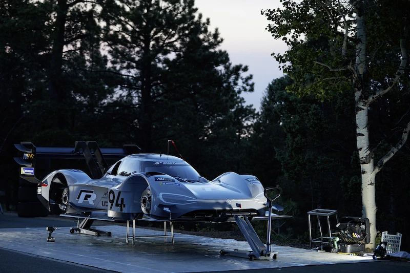 I.D R Pikes Peak bije rekord trasy - 4.