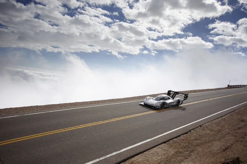 I.D R Pikes Peak bije rekord trasy - 51.