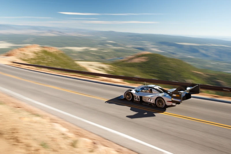 I.D R Pikes Peak bije rekord trasy - 35.