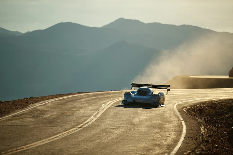I.D R Pikes Peak bije rekord trasy - 39.