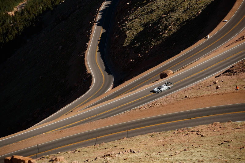 I.D R Pikes Peak bije rekord trasy - 40.