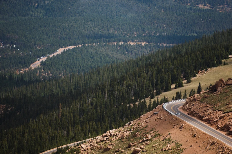 I.D R Pikes Peak bije rekord trasy - 48.