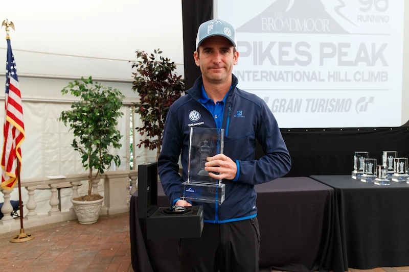 I.D R Pikes Peak bije rekord trasy - 61.