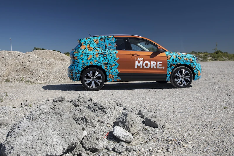 Volkswagen T-Cross w kamuflażu - 19.