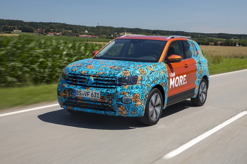 Volkswagen T-Cross w kamuflażu - 54.