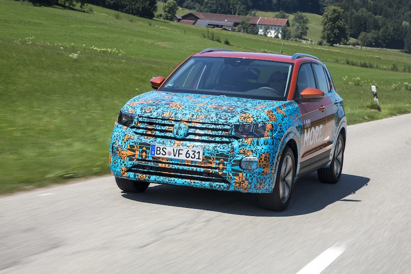 Volkswagen T-Cross w kamuflażu - 61.
