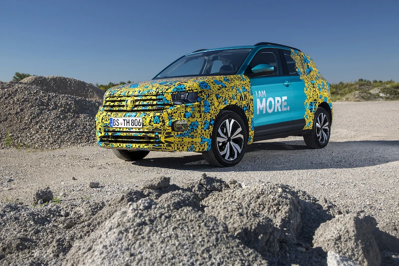 Volkswagen T-Cross w kamuflażu - 83.