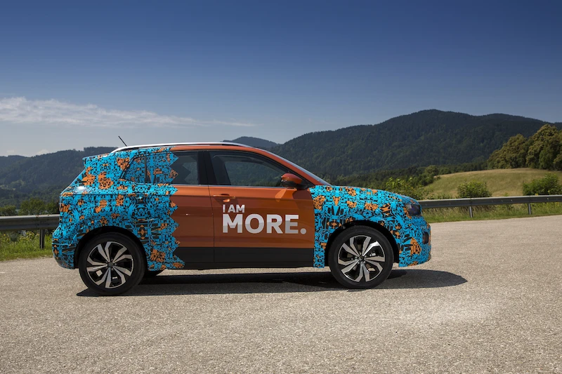 Volkswagen T-Cross w kamuflażu - 112.
