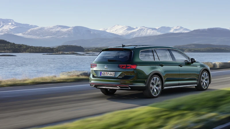 Premiera podczas Salonu Genewskiego: Nowy Passat* jako pierwszy Volkswagen będzie mógł poruszać się częściowo automatycznie przy wyższych prędkościach - 20.