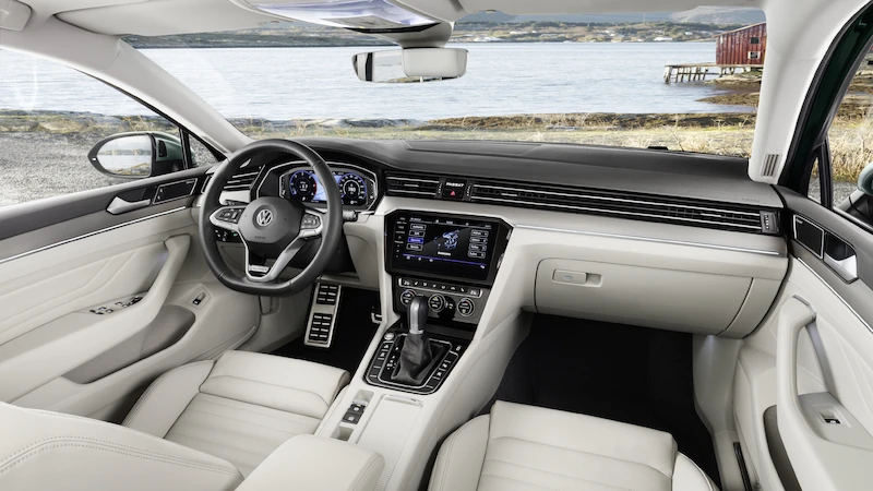 Premiera podczas Salonu Genewskiego: Nowy Passat* jako pierwszy Volkswagen będzie mógł poruszać się częściowo automatycznie przy wyższych prędkościach - 71.