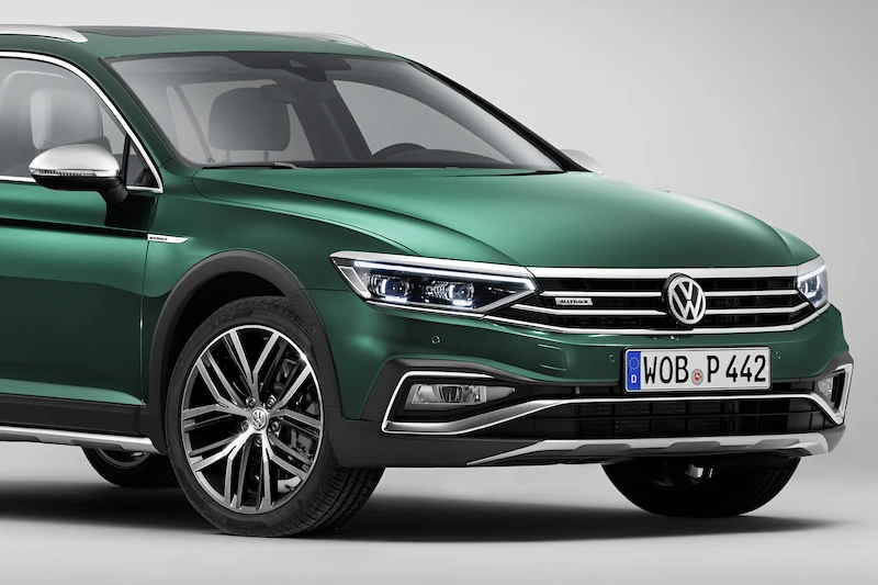 Premiera podczas Salonu Genewskiego: Nowy Passat* jako pierwszy Volkswagen będzie mógł poruszać się częściowo automatycznie przy wyższych prędkościach - 25.