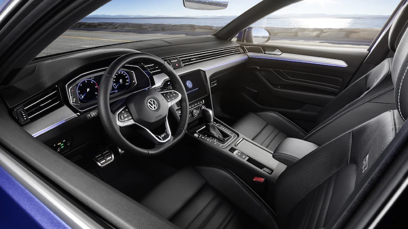 Premiera podczas Salonu Genewskiego: Nowy Passat* jako pierwszy Volkswagen będzie mógł poruszać się częściowo automatycznie przy wyższych prędkościach - 52.