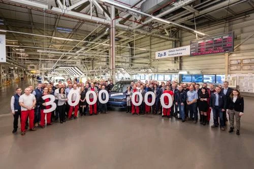 W zakładach Volkswagen Poznań wyprodukowano już 3 miliony samochodów - 2.