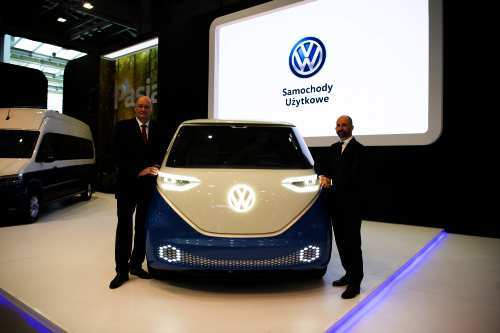 Samochody idealne do pracy i realizacji pasji. Konferencja prasowa marki Volkswagen Samochody Użytkowe podczas targów  Motor Show 2019.