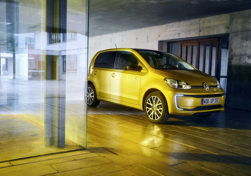 Już można zamawiać nowego elektrycznego Volkswagena e-up! w cenie od 96.290 złotych - 1.