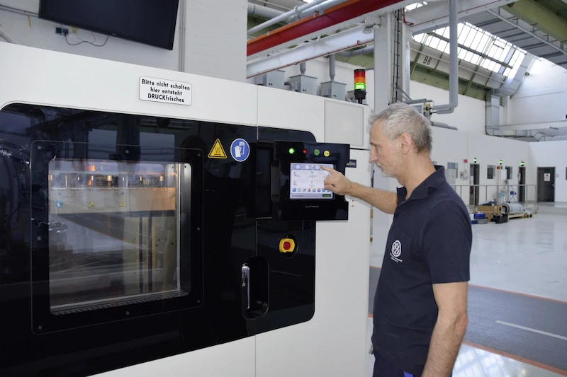 Koronawirus: Volkswagen produkuje osłony chroniące twarz techniką druku 3D - 9.