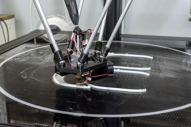Koronawirus: Volkswagen produkuje osłony chroniące twarz techniką druku 3D - 4.
