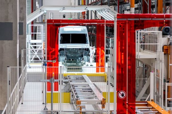 Marka Volkswagen Samochody Dostawcze od 27 kwietnia wznawia produkcję aut