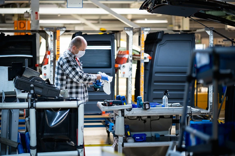 Volkswagen Poznań wznawia produkcję samochodów - 5.