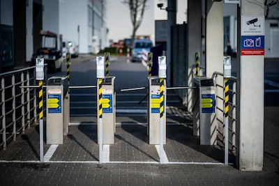 Volkswagen Poznań wznawia produkcję samochodów - galeria