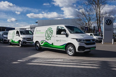 Żabka kontynuuje współpracę z Volkswagen Samochody Dostawcze - galeria