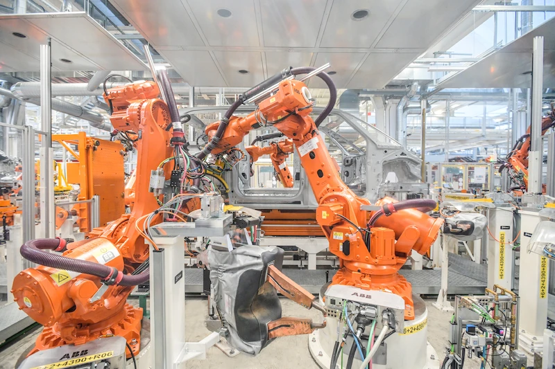 Jeszcze bardziej innowacyjny i scyfryzowany: w zmodernizowanej fabryce Volkswagen Samochody Dostawcze w Hanowerze rozpoczęto seryjną produkcję Nowego Multivana - 12.
