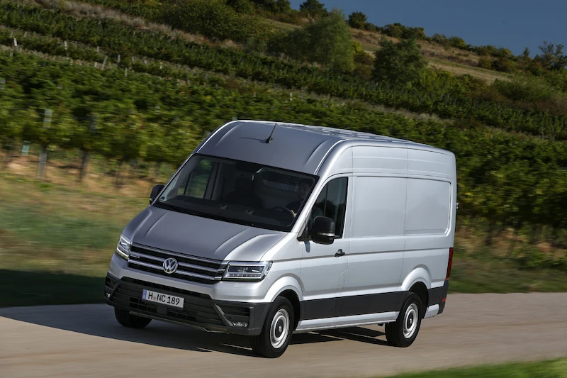 Volkswagen Samochody Dostawcze i firma HOBBY specjalizująca się w zabudowach samochodów kempingowych nawiązują perspektywiczną współpracę - 1.