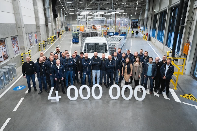 Volkswagen Caddy piątej generacji - czteromilionowym samochodem wyprodukowanym w fabryce Volkswagen Poznań - 2.