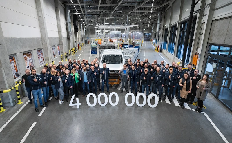 Volkswagen Caddy piątej generacji - czteromilionowym samochodem wyprodukowanym w fabryce Volkswagen Poznań - 3.
