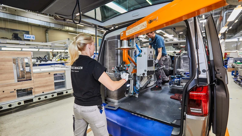 Dwieście tysięcy udanych wakacji: jubileuszowy, bestsellerowy Volkswagen California - 5.
