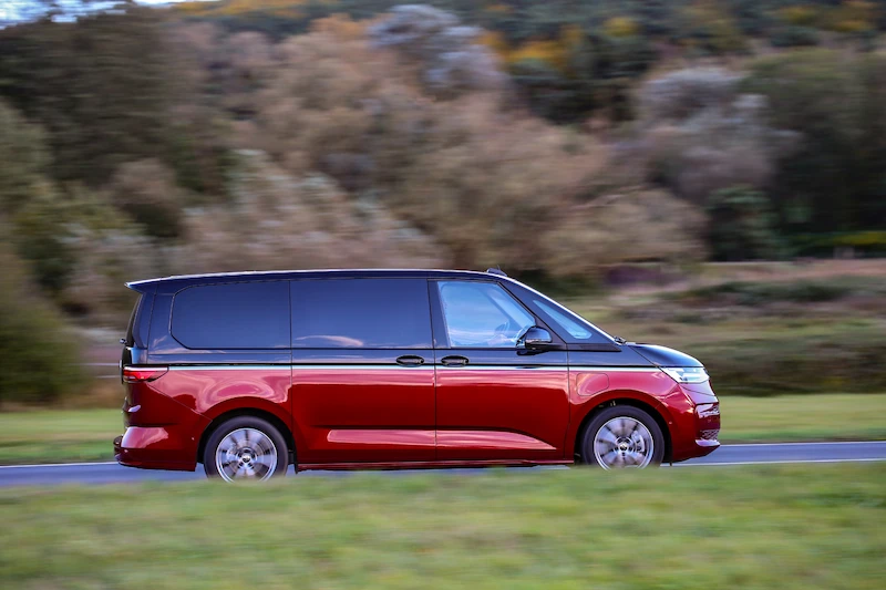 Multivan 6.1 czy nowy Multivan? Oferta marki Volkswagen Samochody Dostawcze - 2.