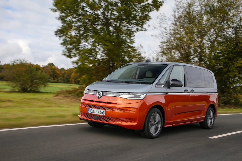 Multivan 6.1 czy nowy Multivan? Oferta marki Volkswagen Samochody Dostawcze - 6.