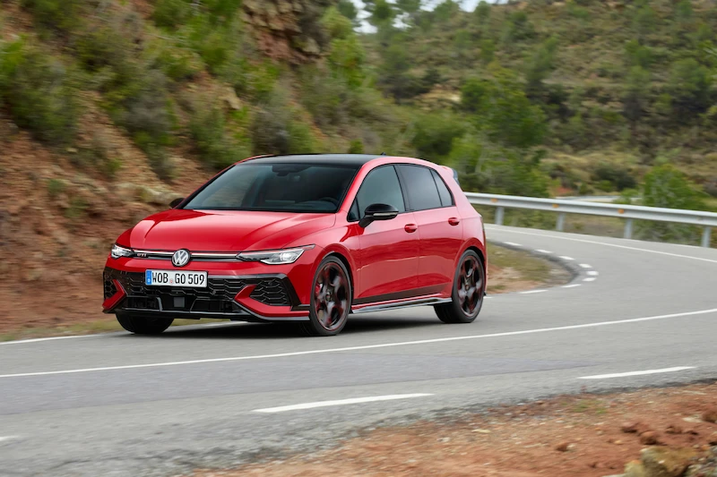 Volkswagen podsumowuje rok 2025. Czas premier i przygotowań do elektrycznej ofensywy - 4.