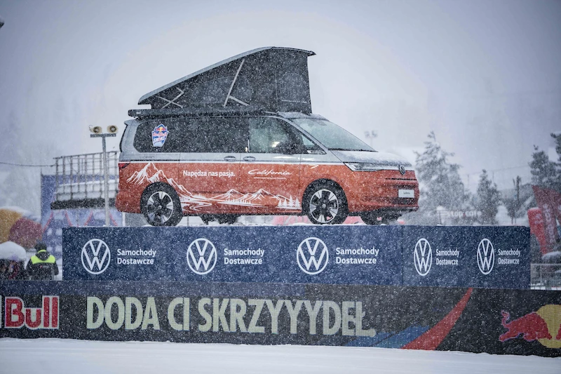 Emocje, pasja i przekraczanie barier. Volkswagen Samochody Dostawcze podsumowuje tegoroczne Red Bull Skoki w Punkt