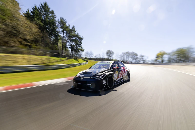 Volkswagen świętuje 50-lecie GTI. Światowa premiera elektrycznego ID. Polo GTI podczas wyścigu 24h Nürburgring - 4.