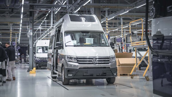 Od LT do Craftera. Pół wieku historii największego z dostawczych Volkswagenów