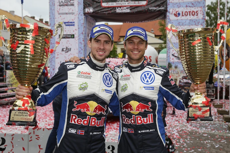 Tu liczy się odwaga: Mikkelsen wygrywa Rajd Polski i odnosi drugie w karierze zwycięstwo w cyklu WRC, Ogier i Volkswagen prowadzą w mistrzostwach w połowie sezonu