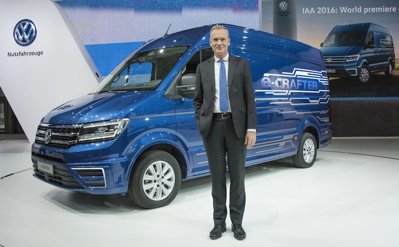Nowy e-Crafter gwiazdą tegorocznej Wystawy Samochodów Użytkowych (IAA)