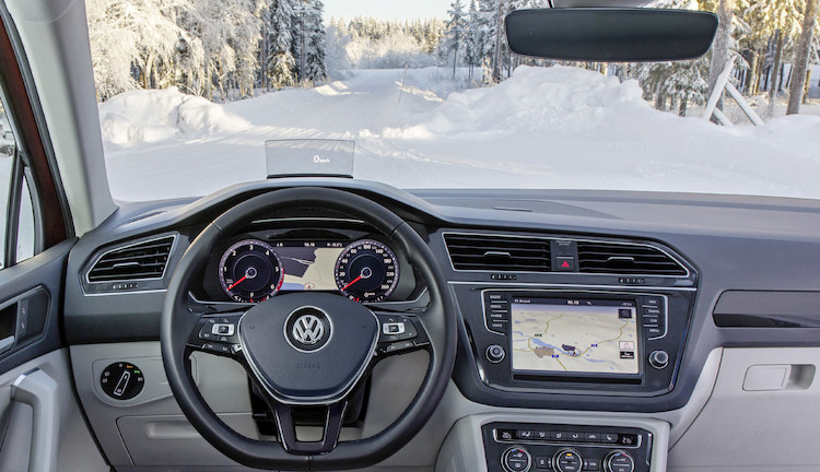 Doskonała widoczność – bezprzewodowo podgrzewana szyba Volkswagena