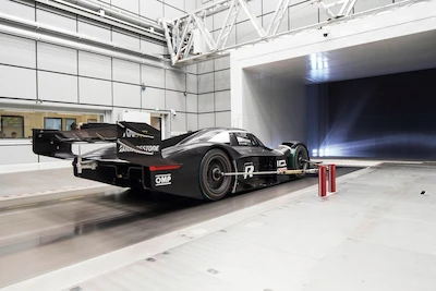 Volkswagena ID. R wyposażono w technologię z Formuły 1 w celu uzyskania jak najlepszej...