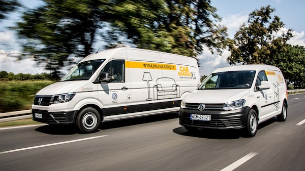 Dostawcze Volkswageny dostępne na minuty – marka  Volkswagen Samochody Użytkowe we współpracy  z 4Mobility uruchamia usługę carsharingu