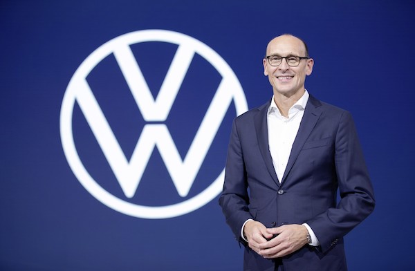 „Klient decyduje o tym, który rodzaj napędu spełnia jego wymagania” – Ralf Brandstätter, COO marki Volkswagen