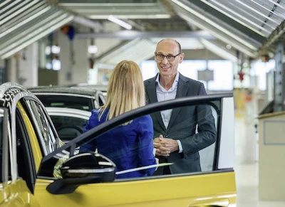 Po trójce przychodzi czwórka: początek seryjnej produkcji Volkswagena ID.4 w fabryce w...
