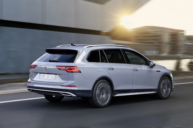 Nowy Golf Alltrack, seryjnie wyposażony w stały napęd na cztery koła 4MOTION, dostępny do zamawiania - 9.